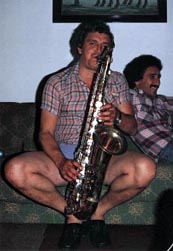 papamax.jpg (45863 Byte)